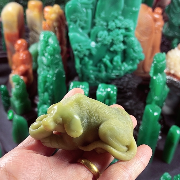 寿山石寿山艾叶绿