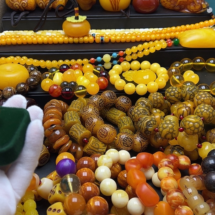 琥珀未镶嵌颈饰手串