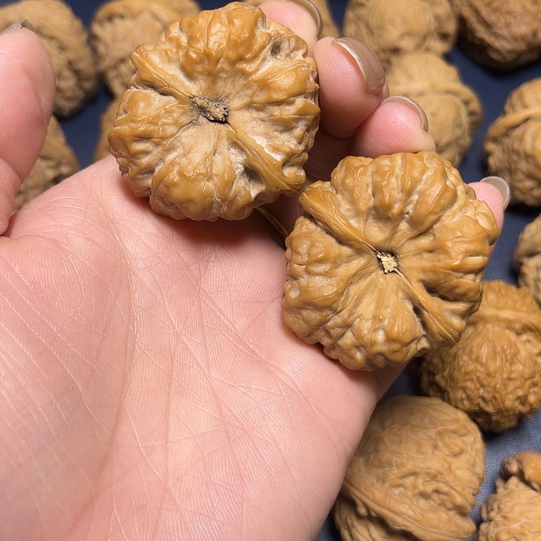 文玩核桃吊坠x****g哇哇哇