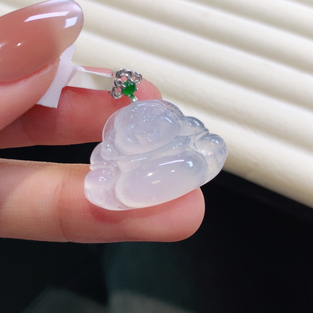 翡翠颈饰18K金镶嵌佛