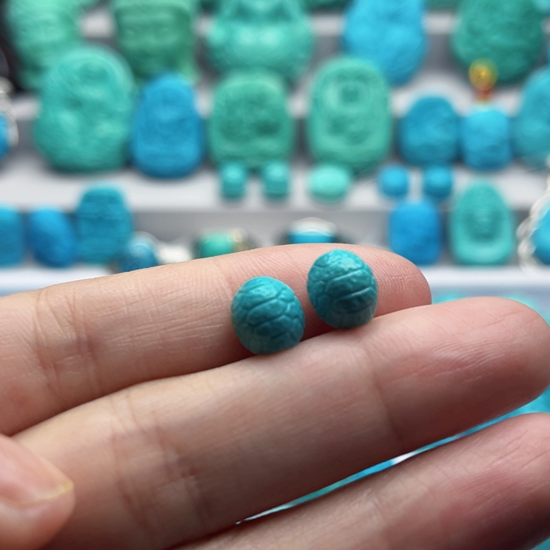 绿松石雕刻未镶嵌