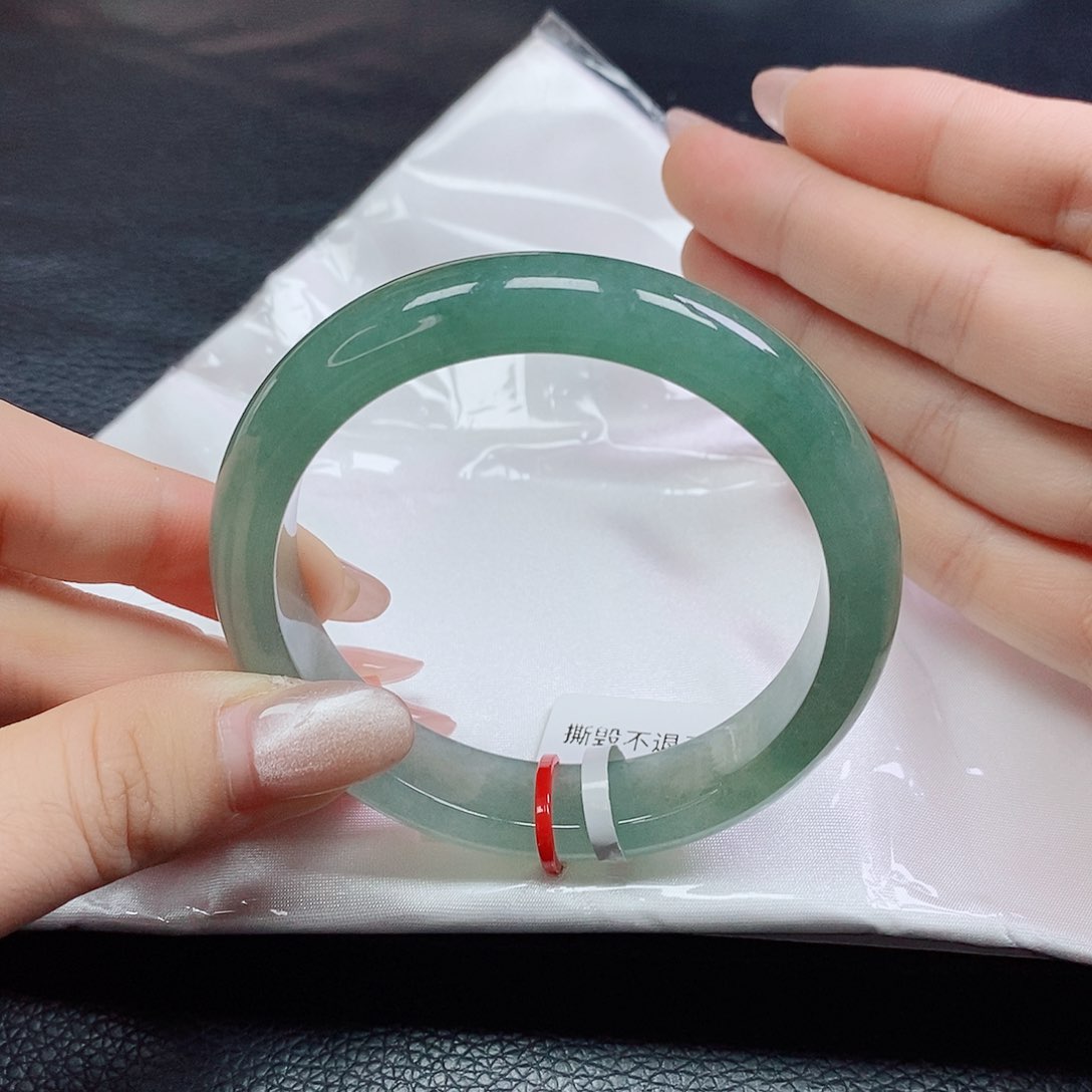 翡翠手镯未镶嵌56/57正装冰胶满色渐变