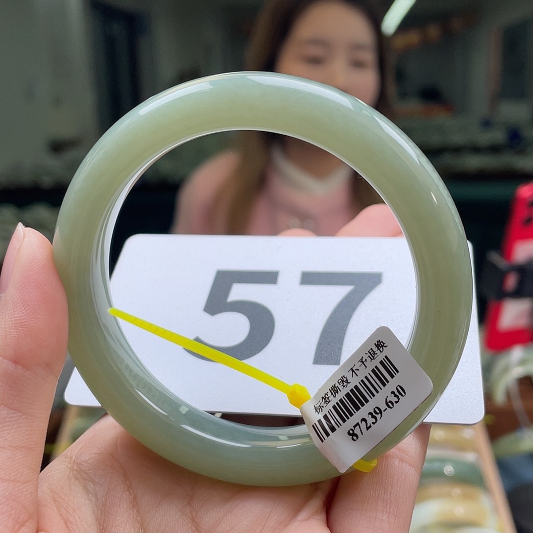 和田玉手镯未镶嵌温**猫