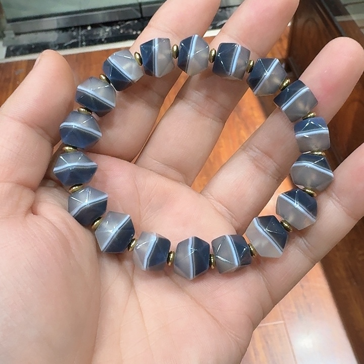 玛瑙/玉髓珠宝半成品未镶嵌V***嘎