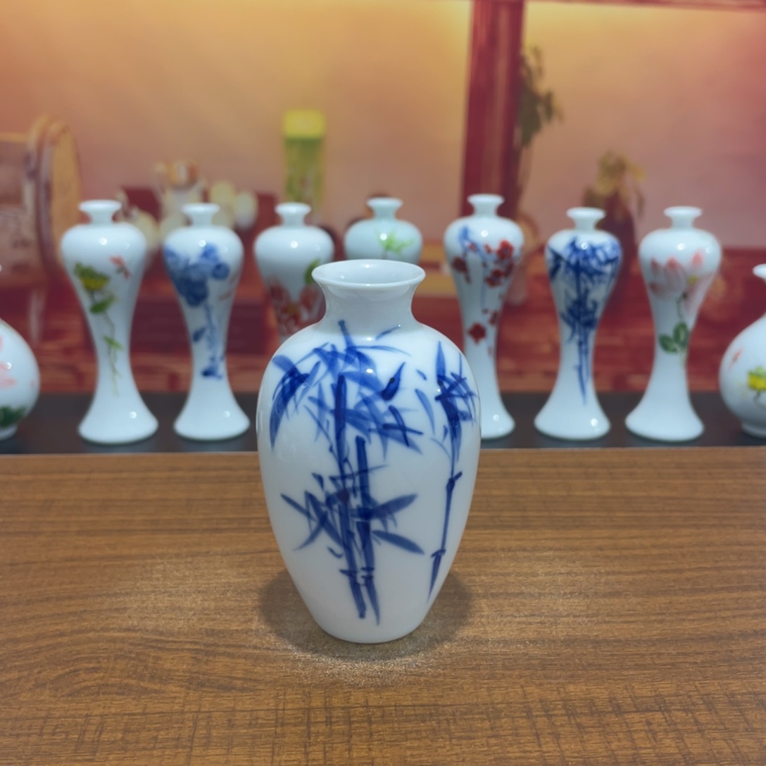 陶瓷景德镇小花瓶等着你