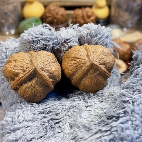 文玩核桃把件碟桩玉璧带彩38+