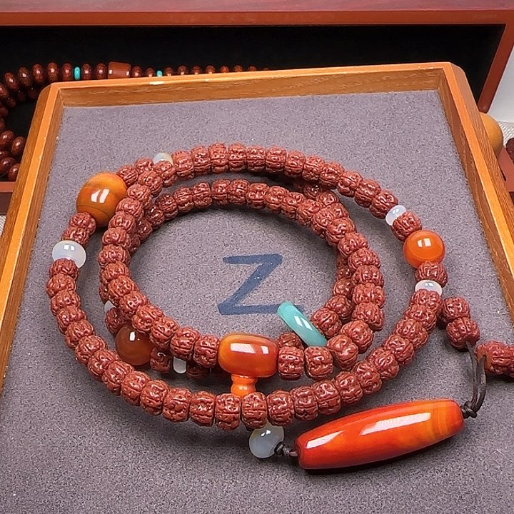 金刚菩提吊坠金刚菩提吊坠