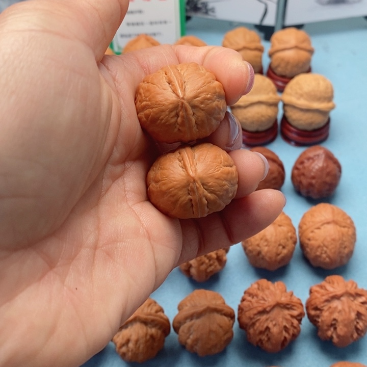 文玩核桃把件精品文玩手捻元