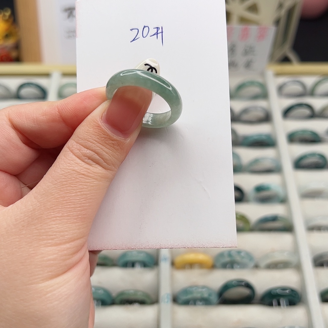 翡翠未镶嵌戒指戒指