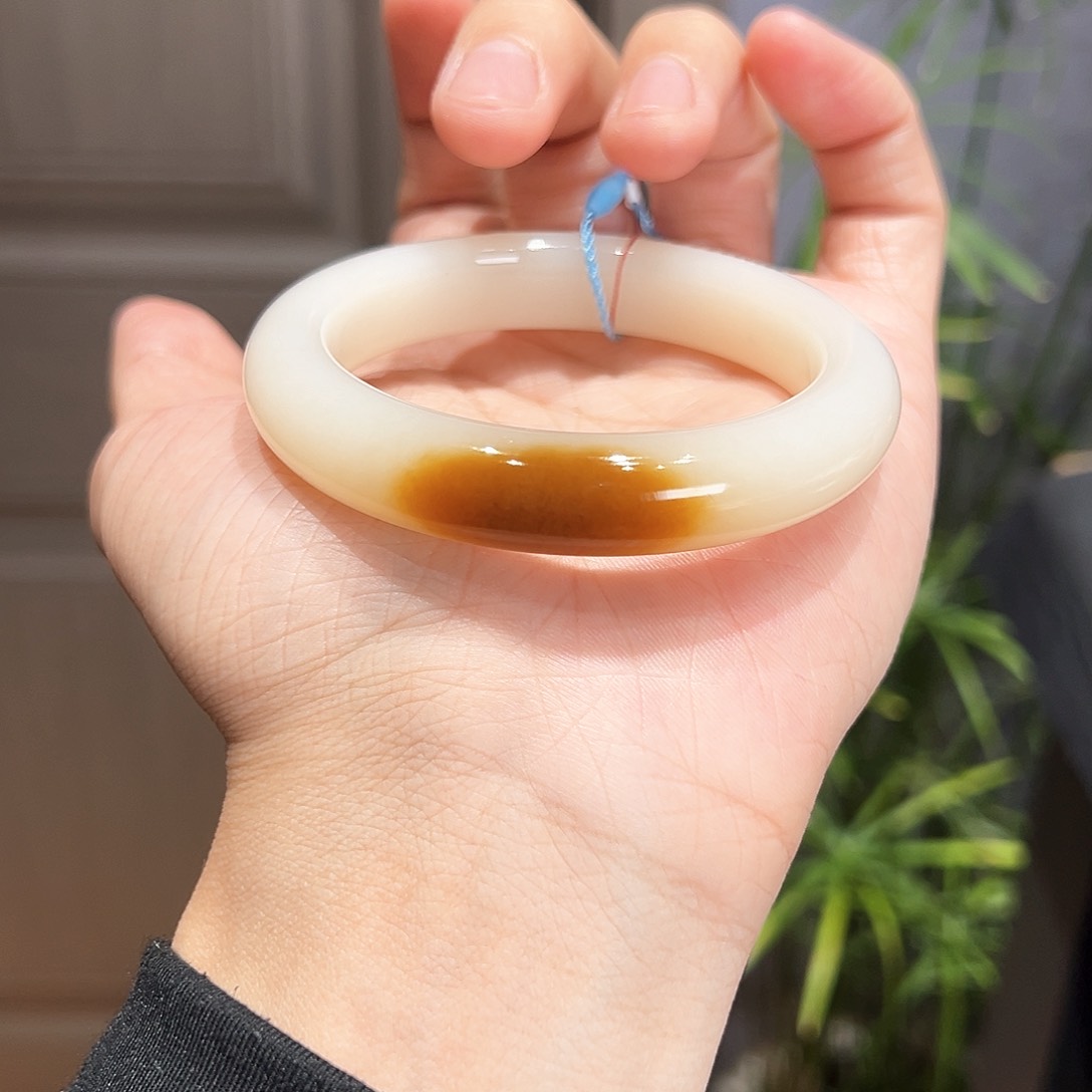 和田玉手镯56.57未镶嵌