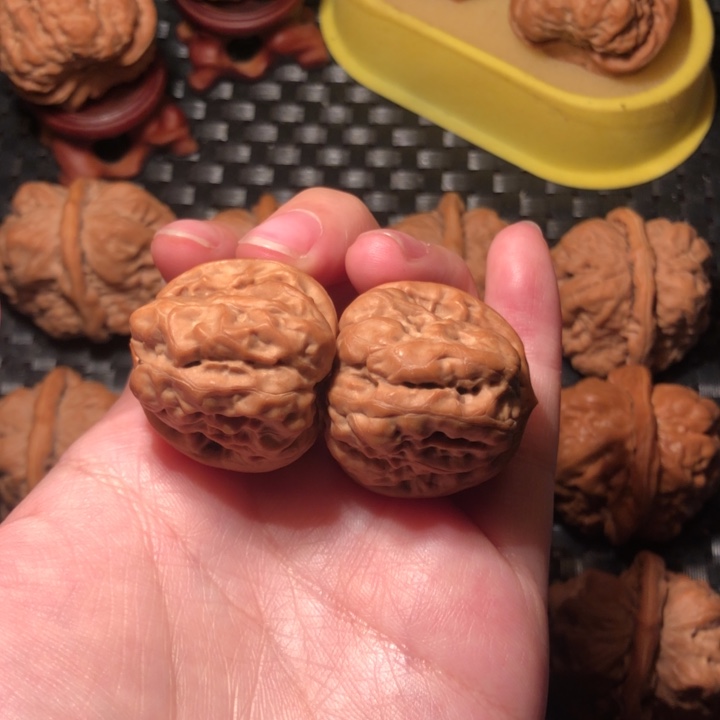 不***薛文玩核桃把件蛤蟆