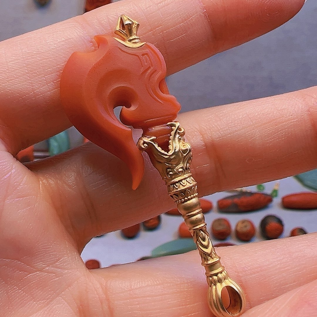 南红玛瑙18k金18K金镶嵌