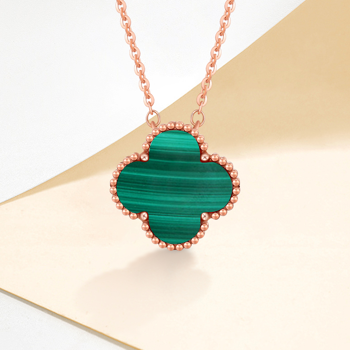 DEMONE/黛慕妮18K金孔雀石四叶草13mm项链彩金锁骨链女七夕情人节