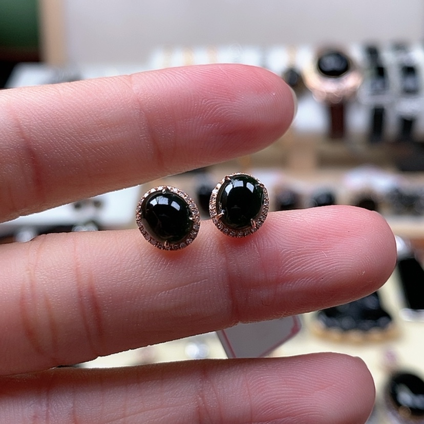 【闪购商品】翡翠耳饰18K金镶嵌墨翠