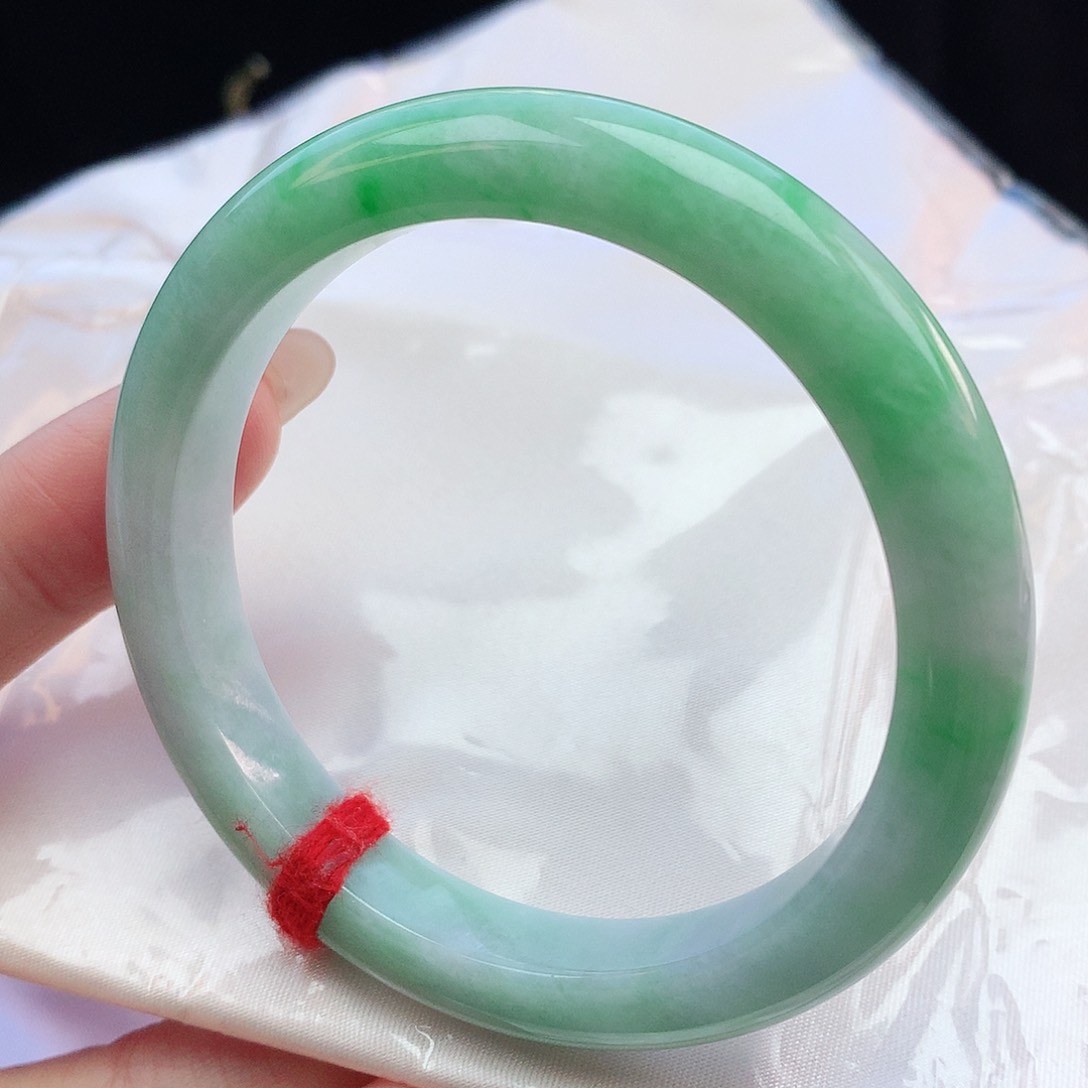 翡翠手镯未镶嵌56圈口882151