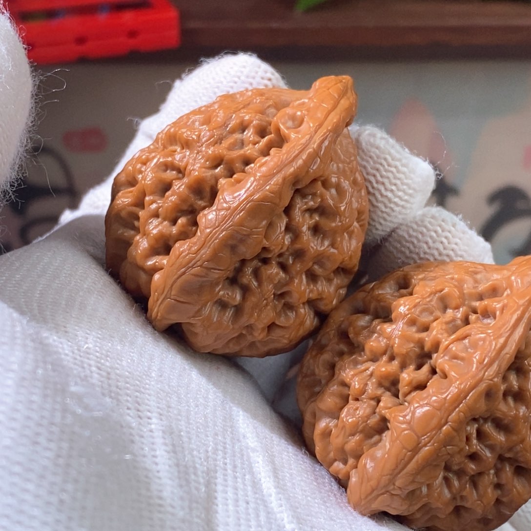 文玩核桃吊坠金公子