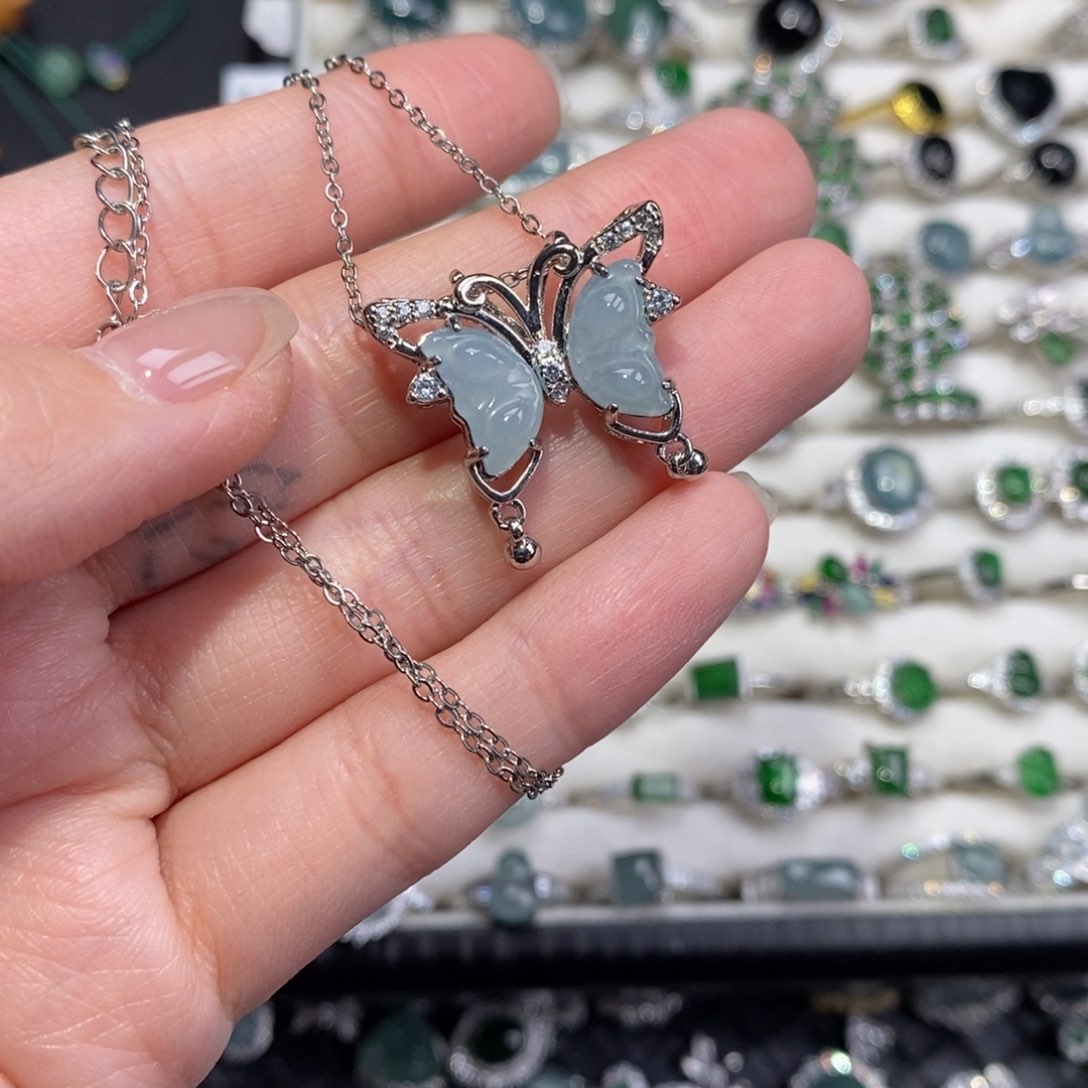 颈饰未镶嵌翡翠翡翠