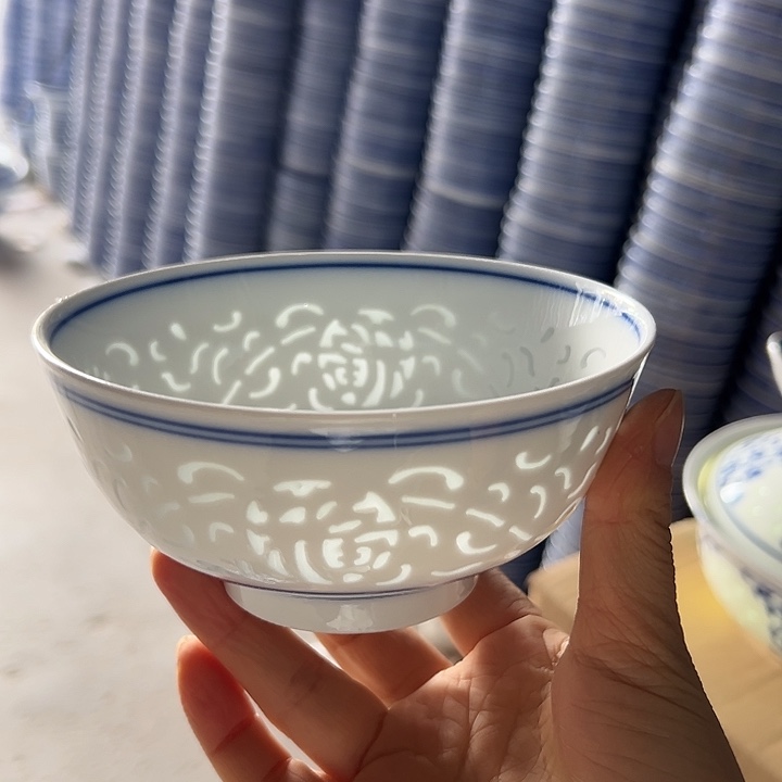 陶5寸素玲珑雕刻福字饭碗