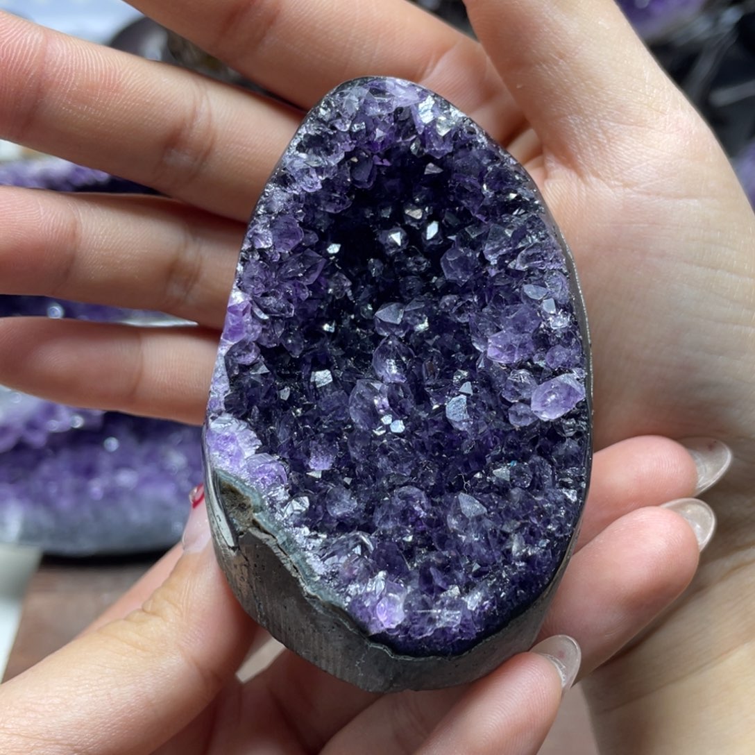 紫晶大型摆件（非配饰）未镶嵌