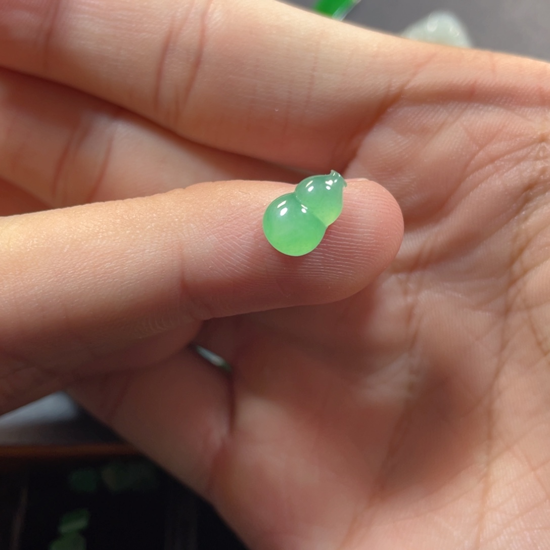 翡翠挂件未镶嵌翡翠珠宝翡翠珠宝