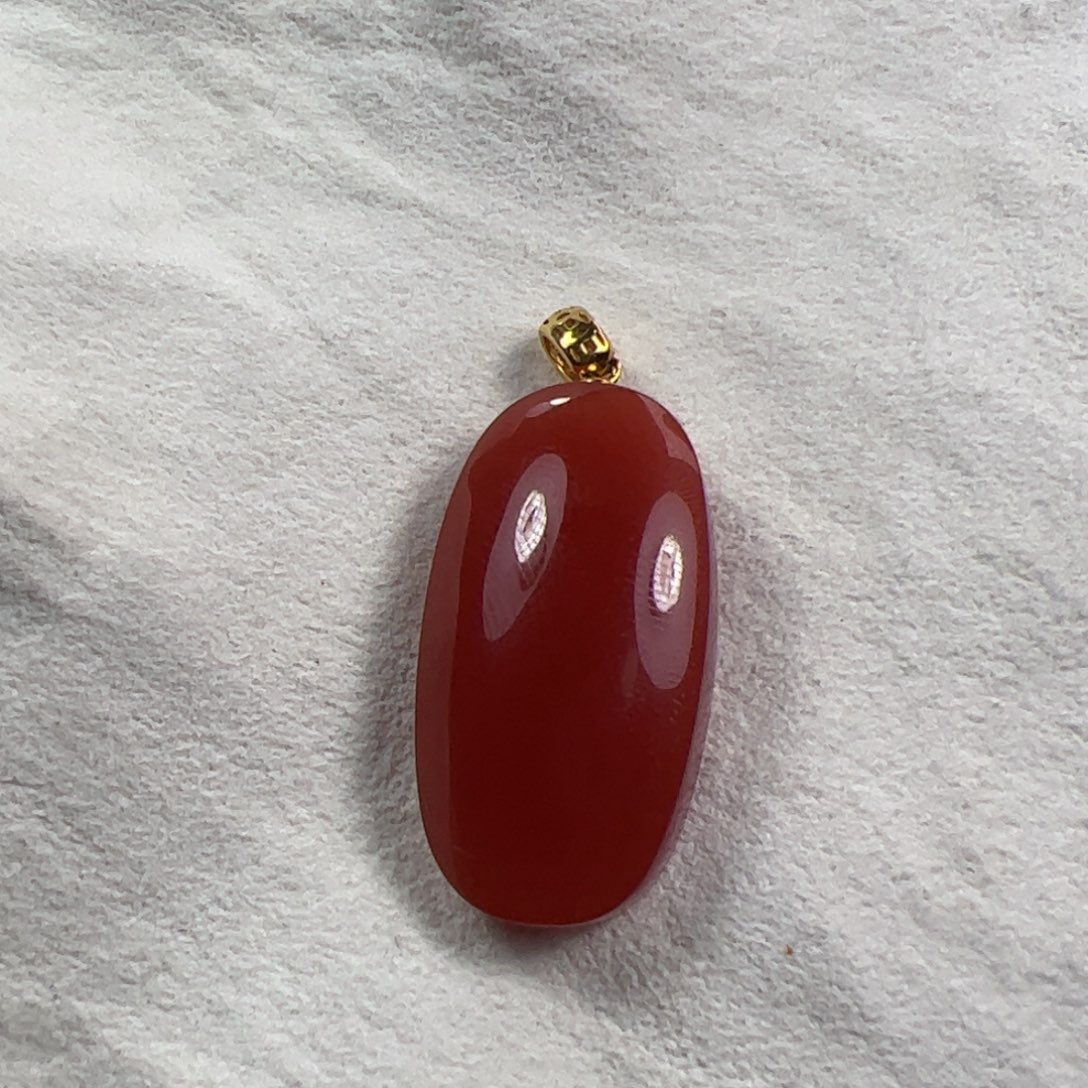 南红玛瑙吊坠18K金镶嵌吕*辉