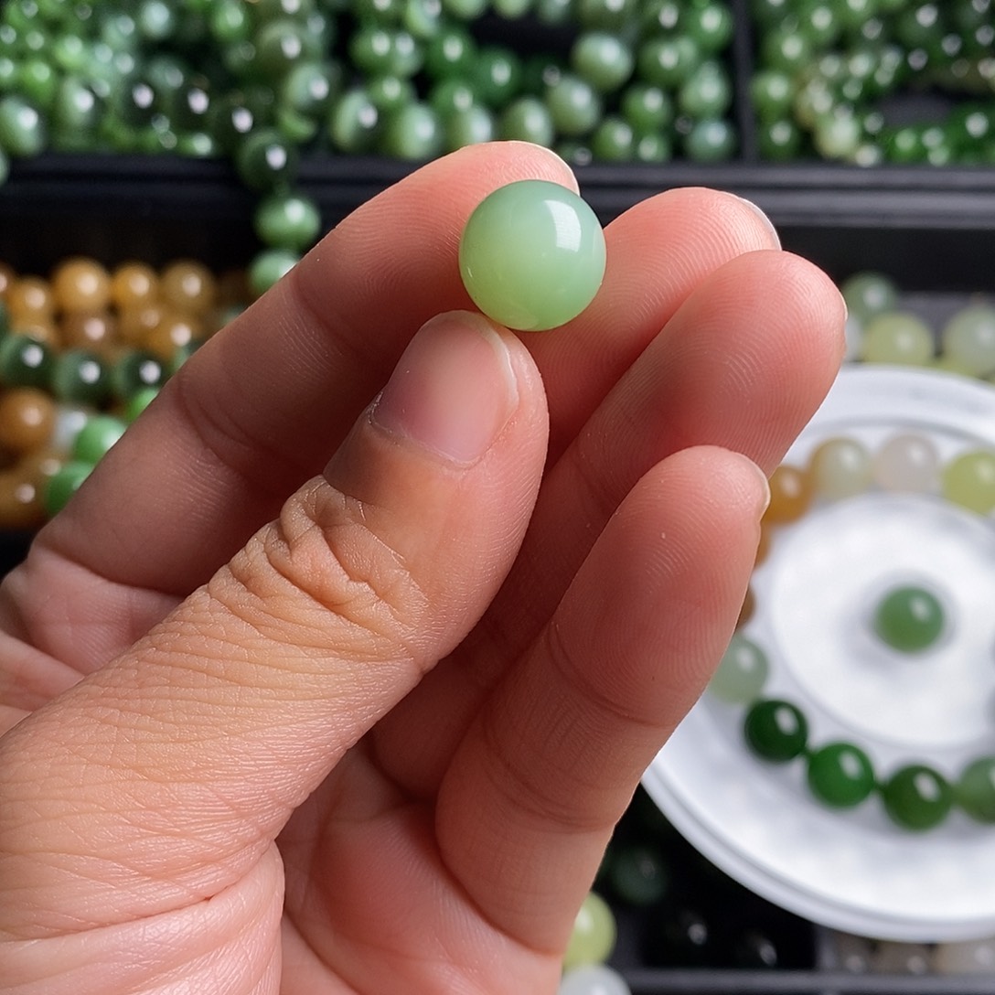 和田玉（碧玉）未镶嵌珠宝半成品