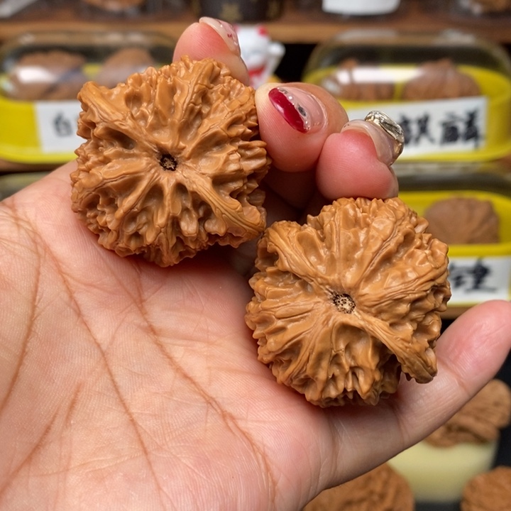 文玩核桃吊坠小*42苹果园