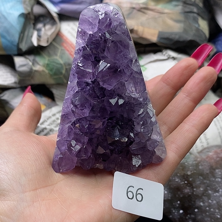 紫晶未镶嵌大型摆件（非配饰）