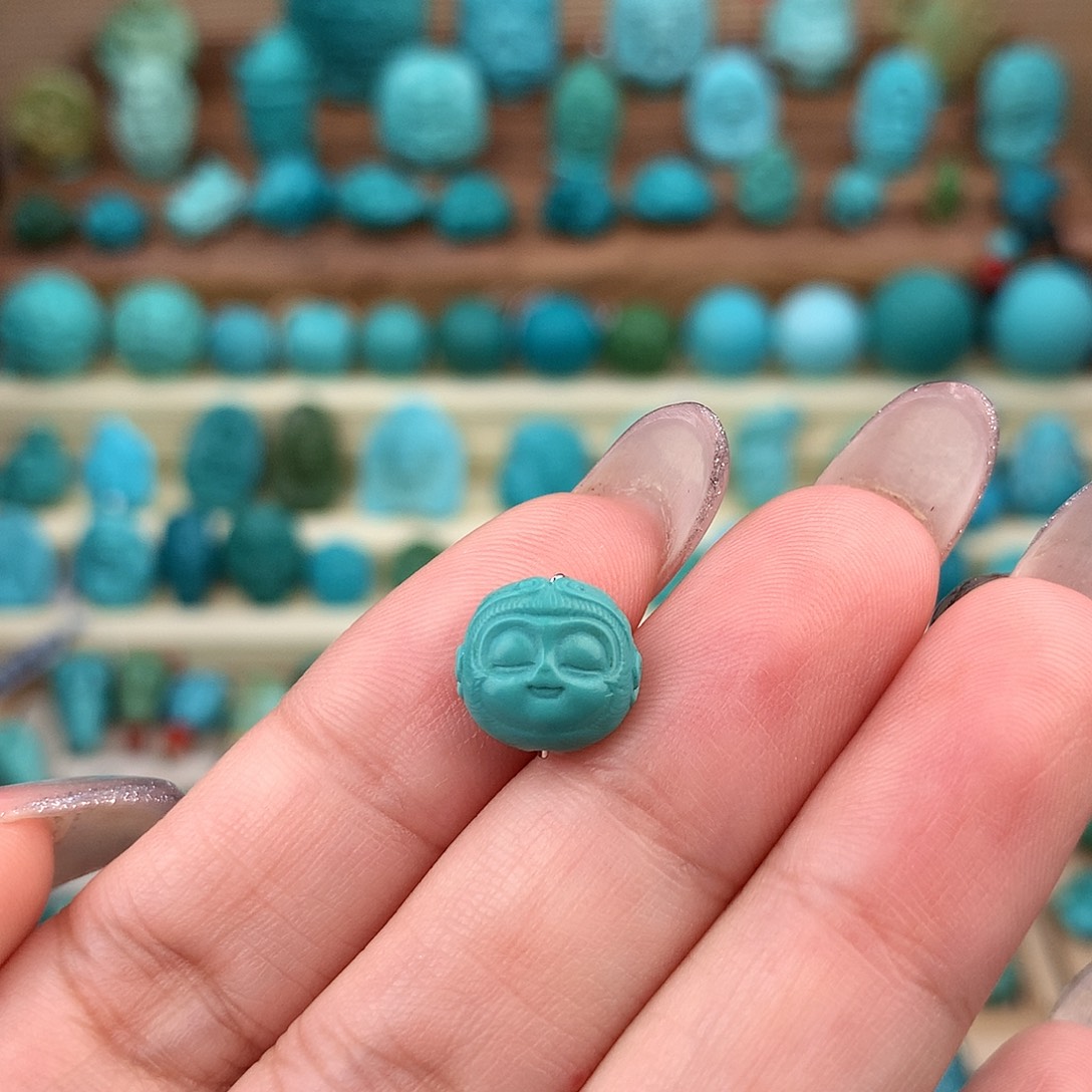 绿松石未镶嵌珠宝奇石