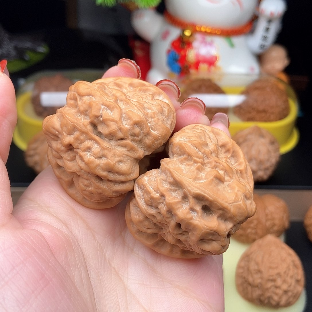 文玩核桃吊坠水*漂45蛤蟆头