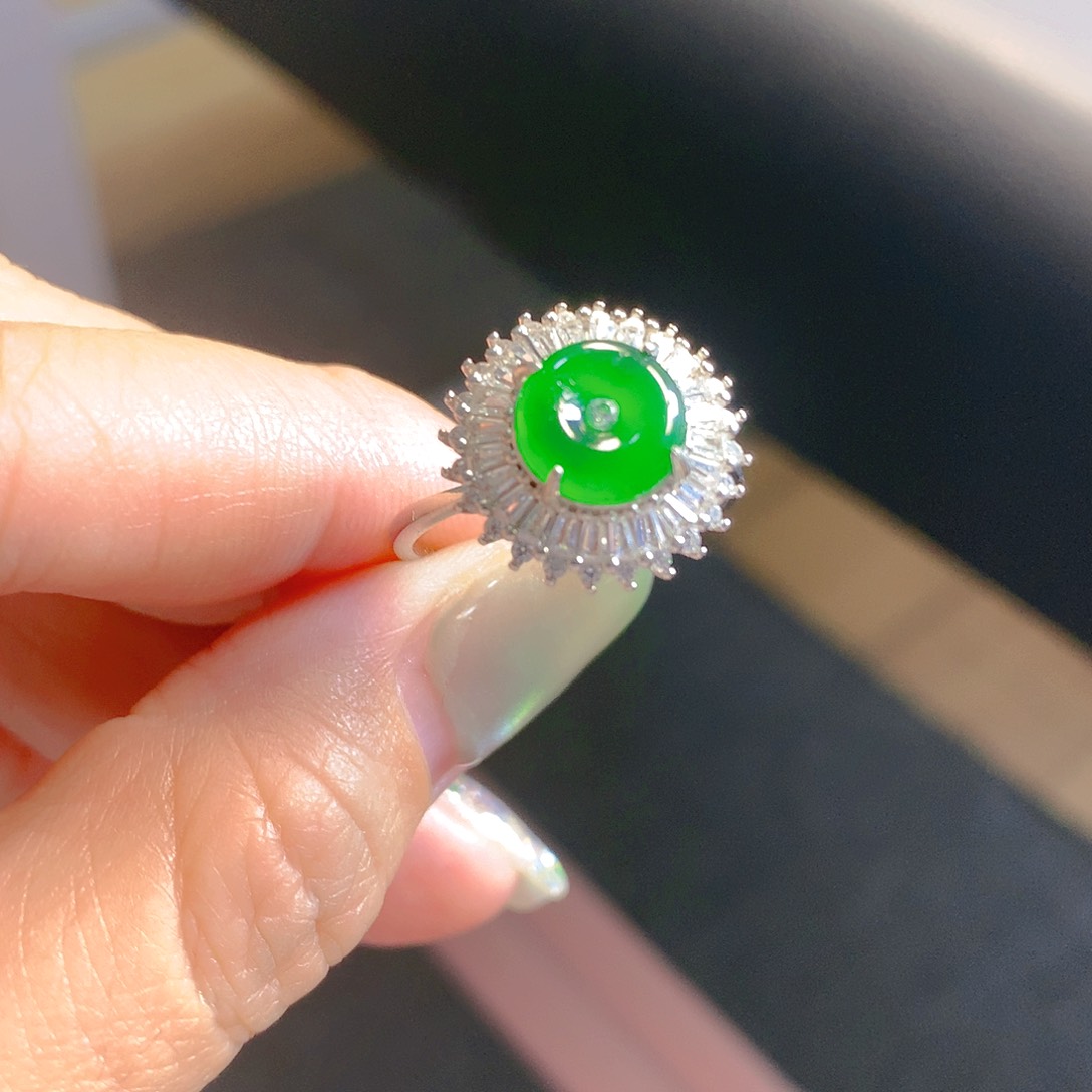 翡翠颈饰银S925镶嵌翡翠