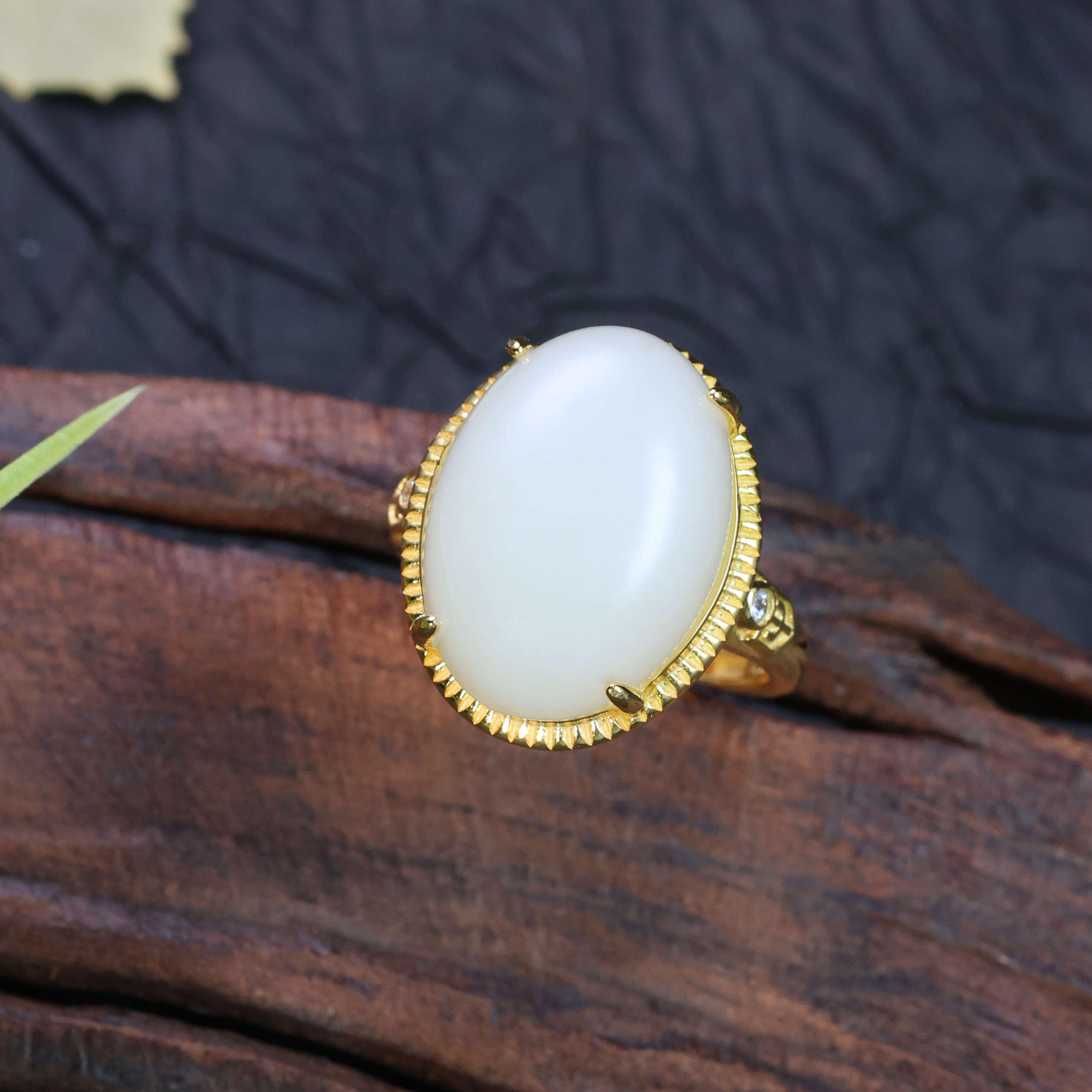 新疆爱思尔新疆和田玉戒指S925白玉蛋面戒指JY0618-02（多样性发货