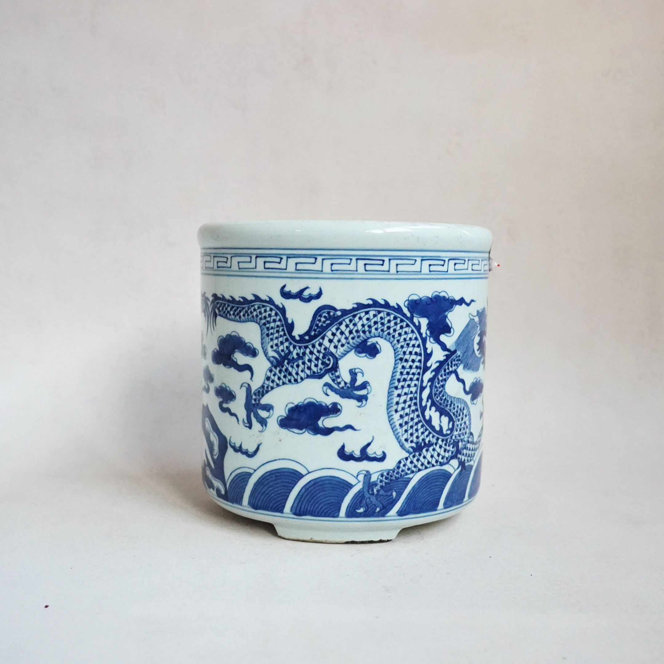 文华藏珍第228期拍品 12 清 青花龙纹佛供炉（预展勿拍）