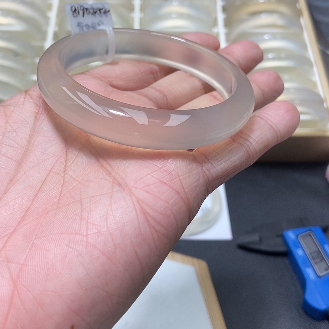 玛瑙/玉髓手镯未镶嵌阳**?005