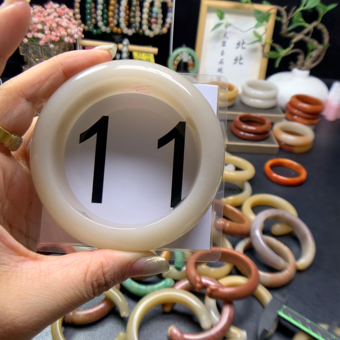 石英质玉手镯未镶嵌禾****记