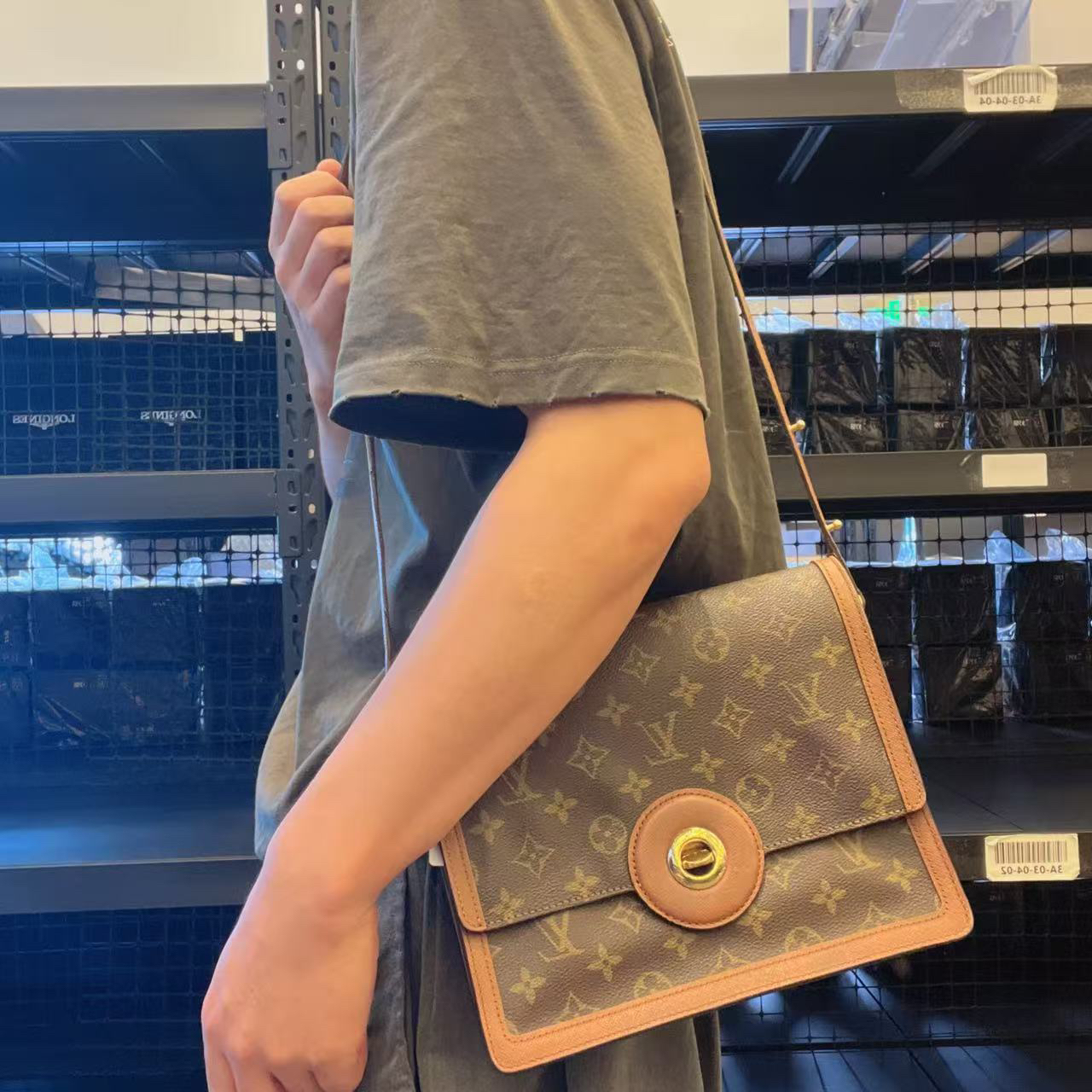 95新 LouisVuitton/路易威登 【涛】06 0331斜挎包