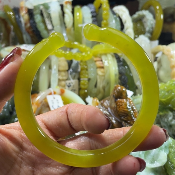 岫玉未镶嵌手镯62.63