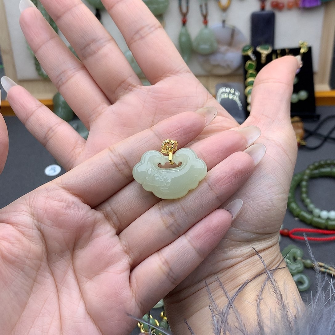 和田玉吊坠(不含链)银S925镶嵌