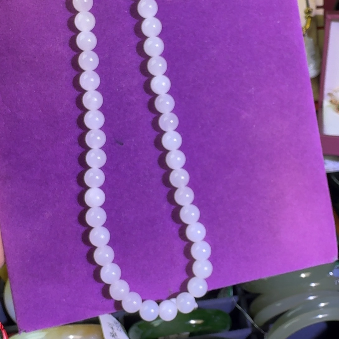 D***n和田玉未镶嵌颈饰