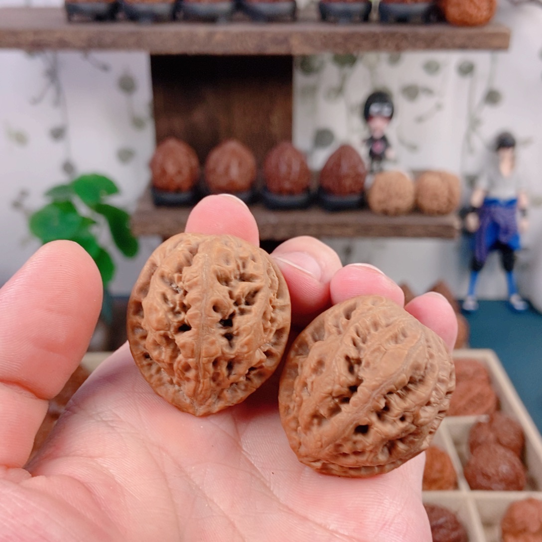 文玩核桃吊坠8¥¥帝王八棱