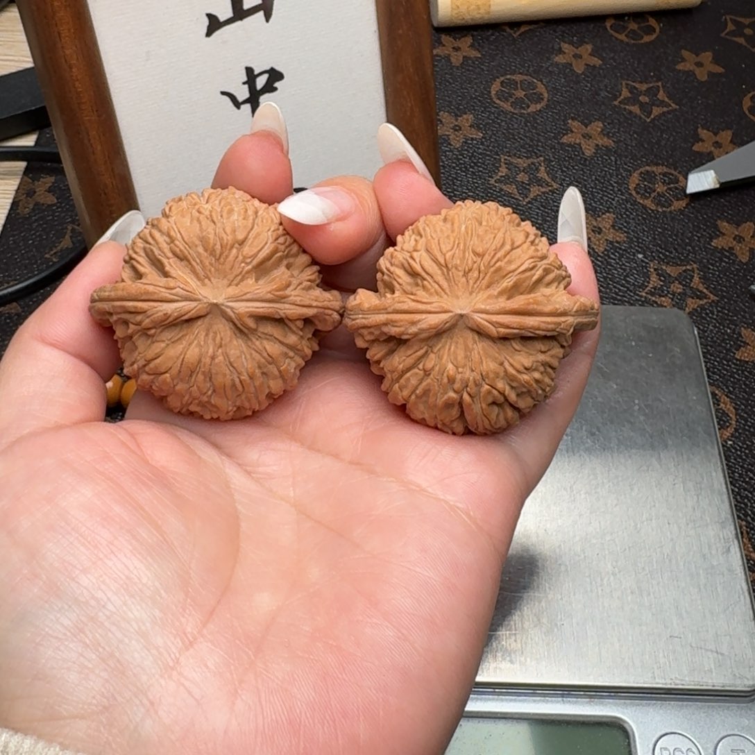 文玩核桃把件45白G202