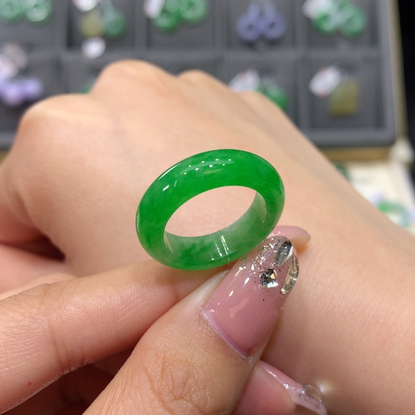 【闪购商品】翡翠戒指未镶嵌小*爱