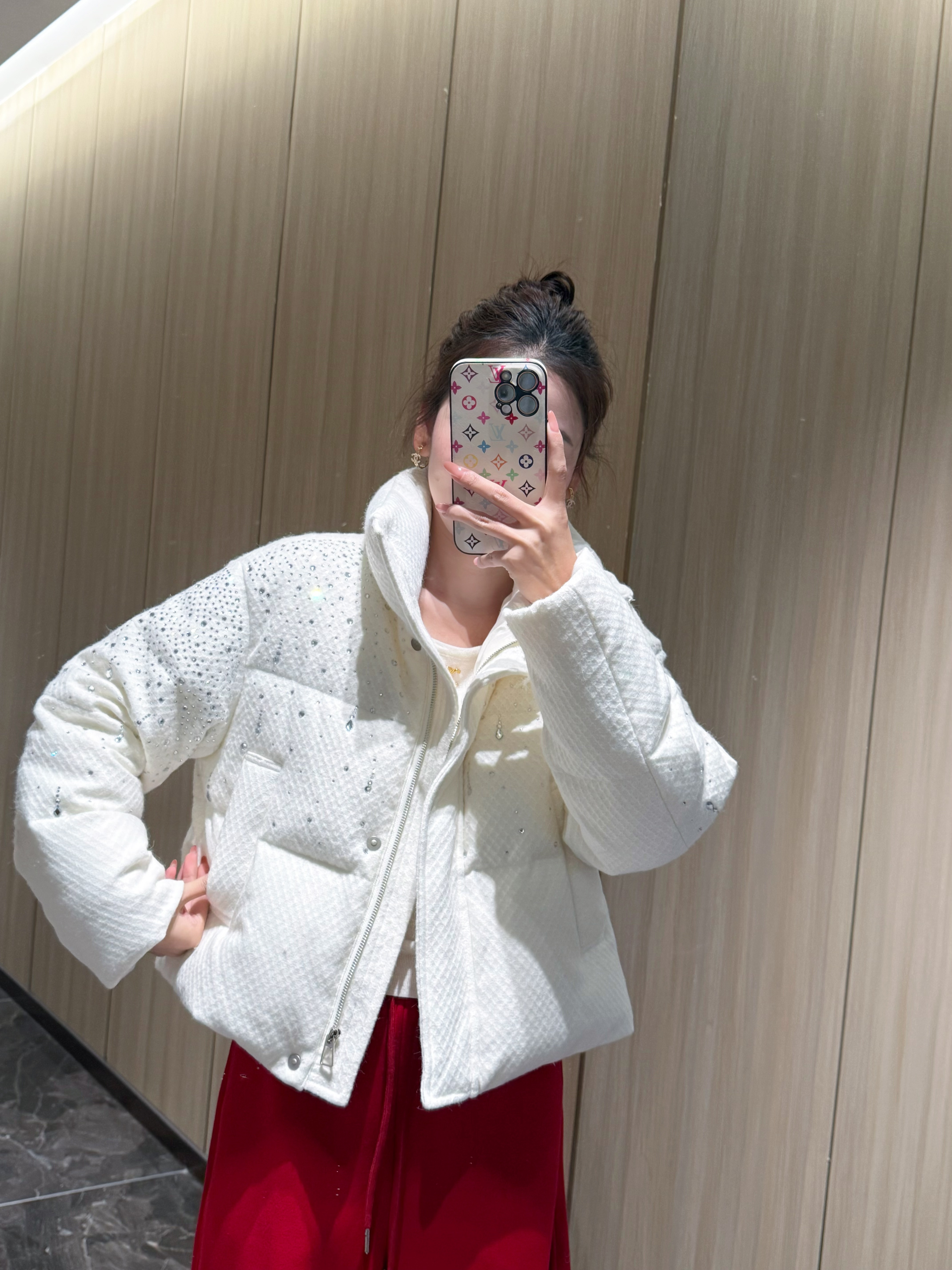 2025小香风气质时尚百搭冬季烫钻洋气90白鸭绒羽绒服