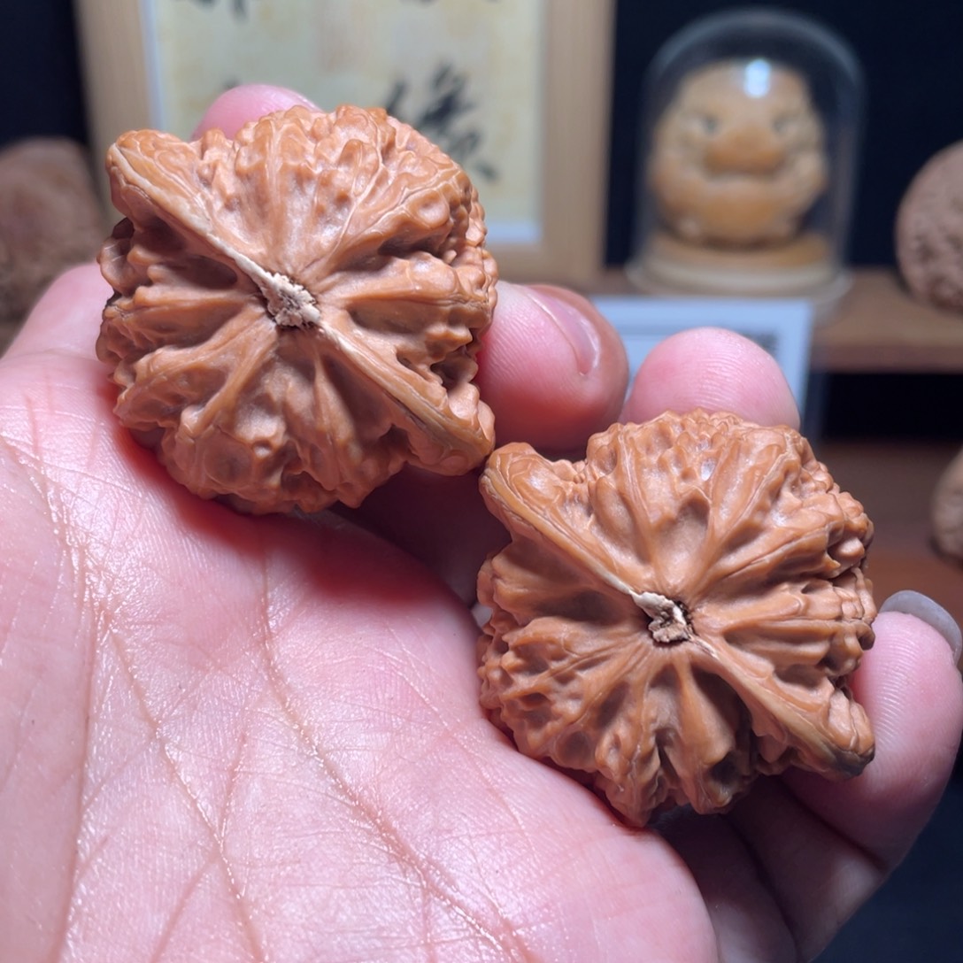 小***龙文玩核桃把件汉高山·宫灯43尺