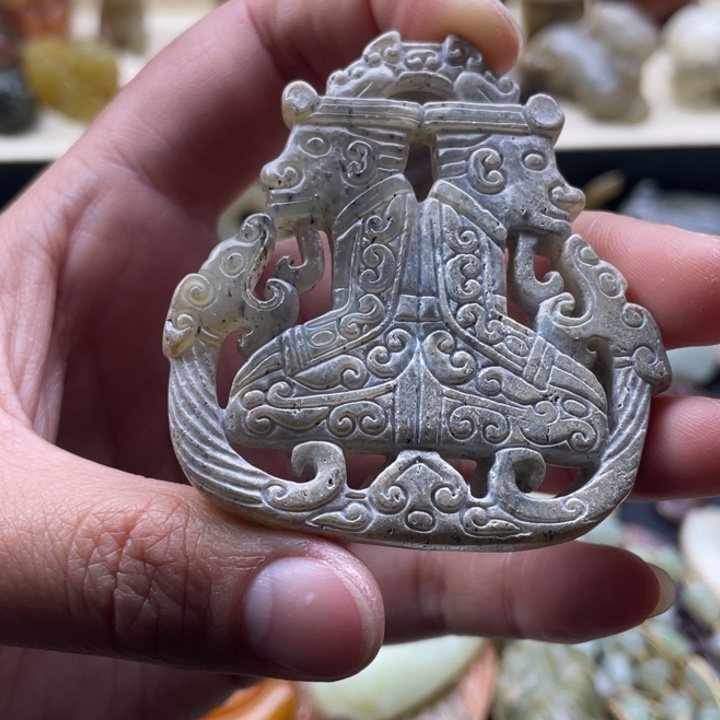 和田玉未镶嵌颈饰