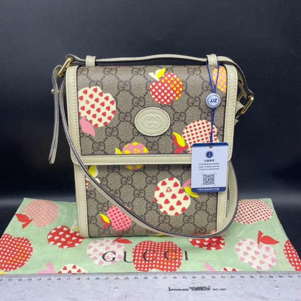 95新 GUCCI/古驰 涛派 限定小苹果斜挎包/14009