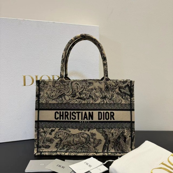 包包/迪奥/99新/250209QR0024