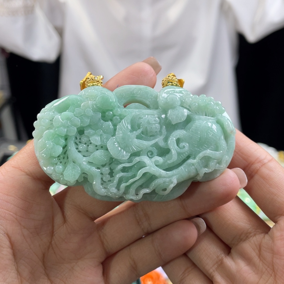 翡翠颈饰未镶嵌代编织