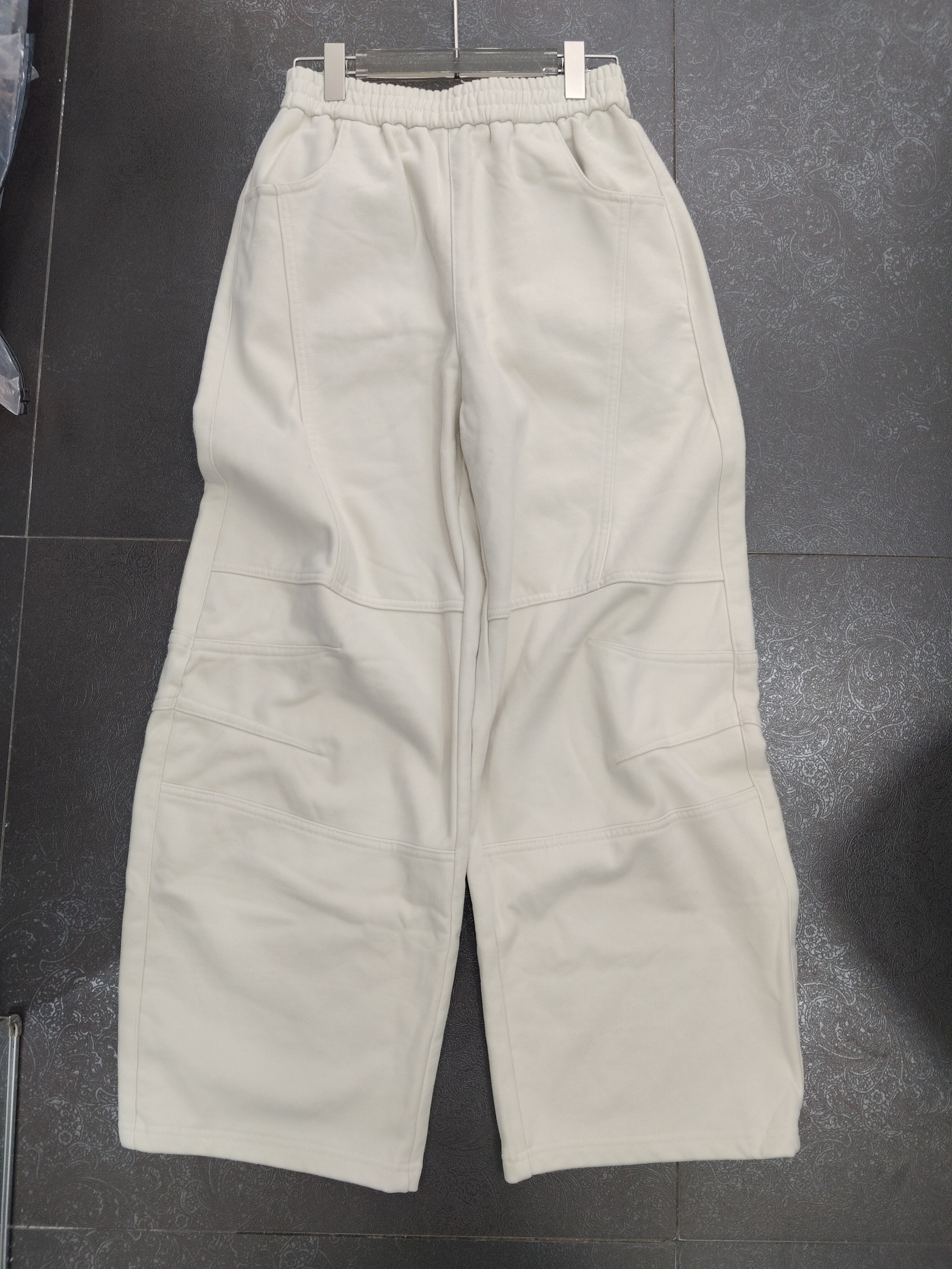 冬季新款加绒加厚阔腿卫裤女宽松显瘦弯刀休闲拖地长裤