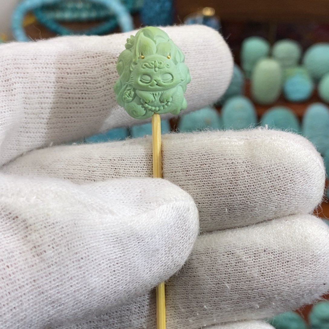 绿松石未镶嵌珠宝奇石